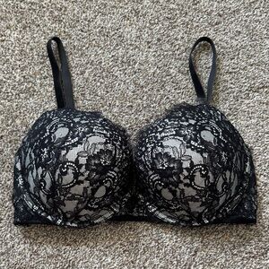 Victorias Secret Dream Angles Push Up Black Lace Bra, 34DD